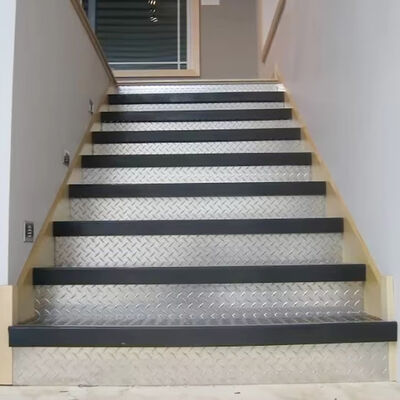 5052 エンボス加工アルミニウムシート 4x8 5754 アルミニウムダイヤモンドプレート 100mm 1600mm